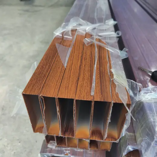 Fachada de aluminio ALUCOM — trabajo ejecutado (foto 54)