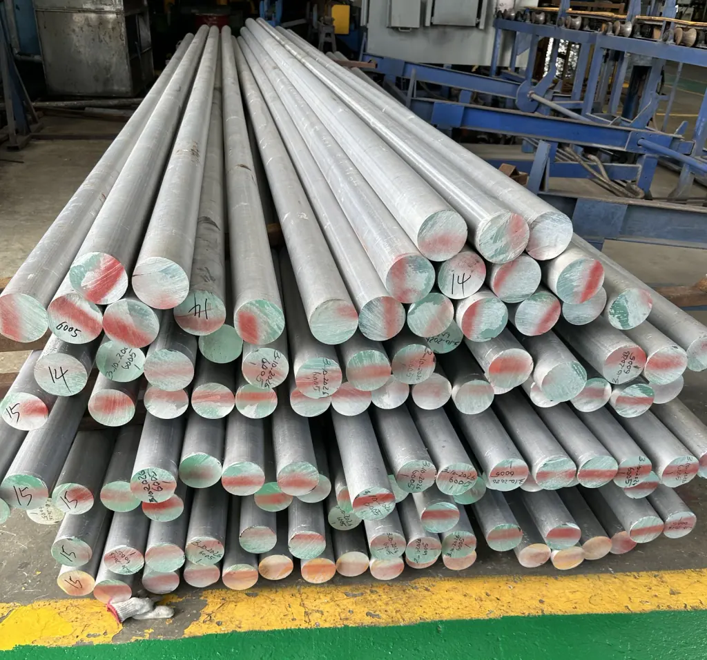 Billets de aluminio de aleación 6005 listos para extrusión